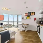 Guestready - Stylish Flat With Bay View